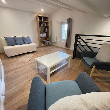 Ferienwohnung Duplex Sous Les Toits Riez Exterior foto