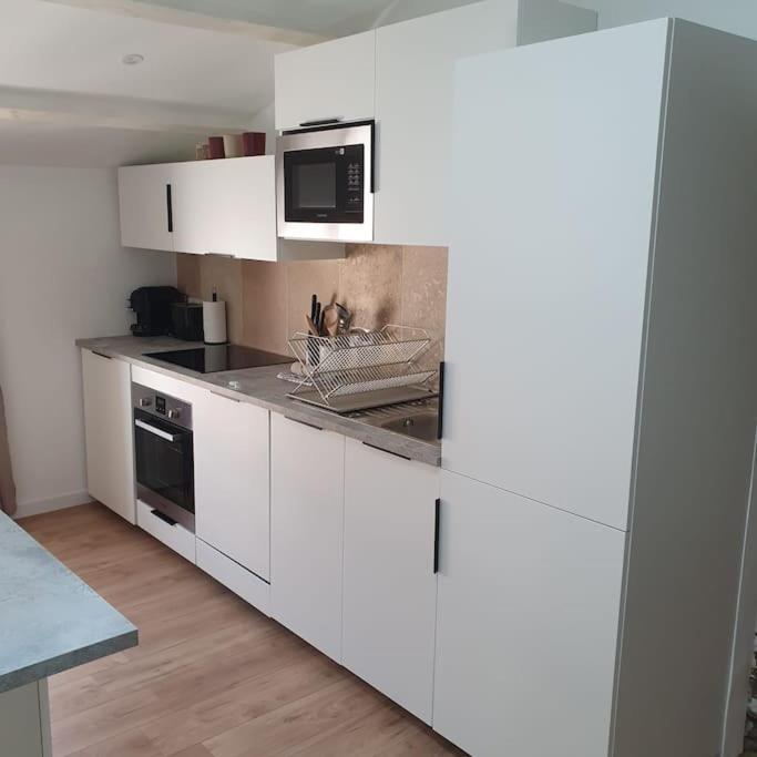 Ferienwohnung Duplex Sous Les Toits Riez Exterior foto