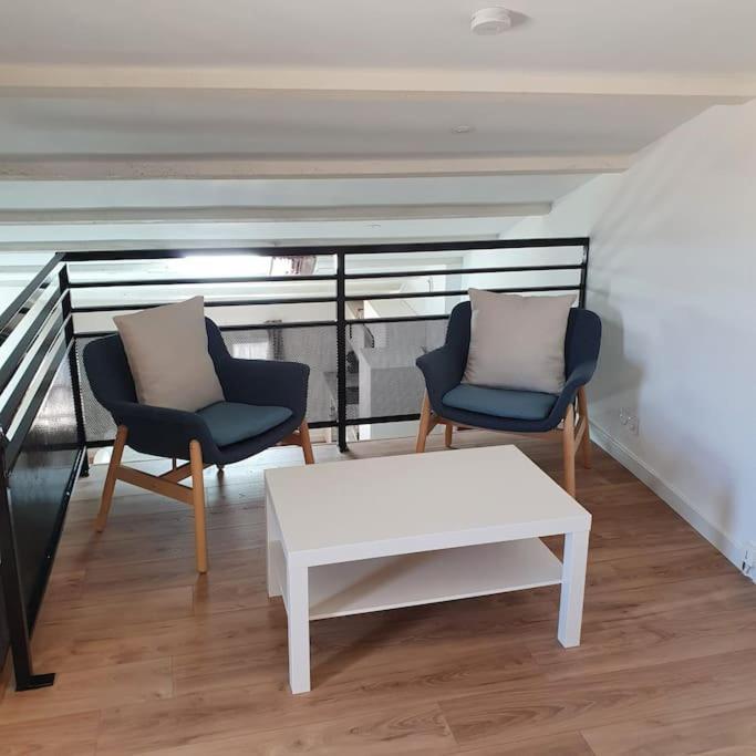 Ferienwohnung Duplex Sous Les Toits Riez Exterior foto